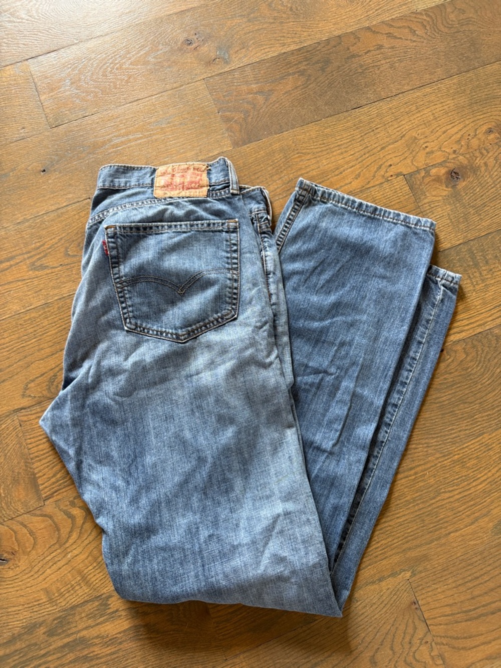 Levi's Men's Light Blue Straight Jeans